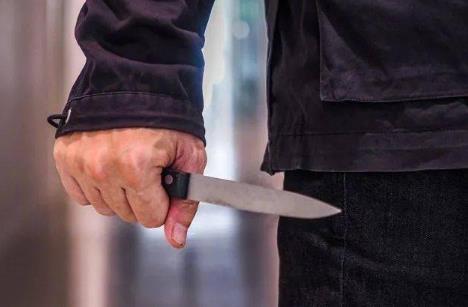 拿刀捅人判几年?